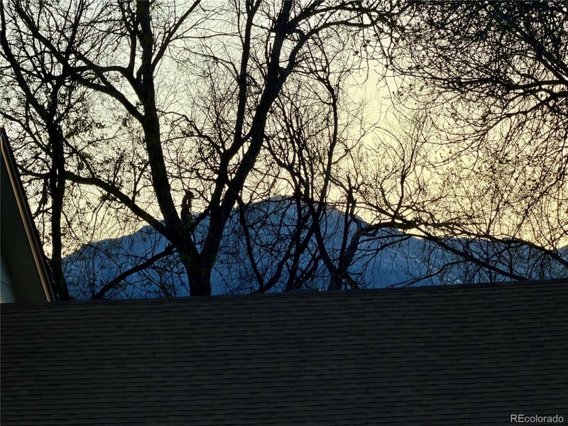 1527 Nokomis Dr, Colorado Springs, CO 80915