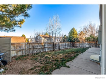 9712 Queenscliffe Dr, Highlands Ranch, CO 80130