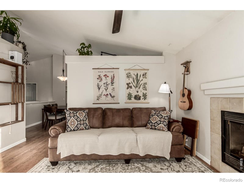 9712 Queenscliffe Dr, Highlands Ranch, CO 80130