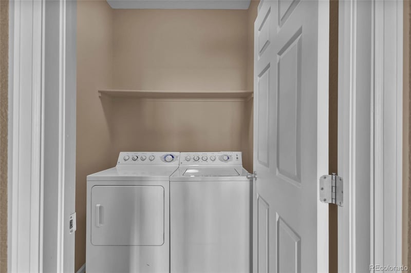 488 Black Feather Loop #215, Castle Rock, CO 80104