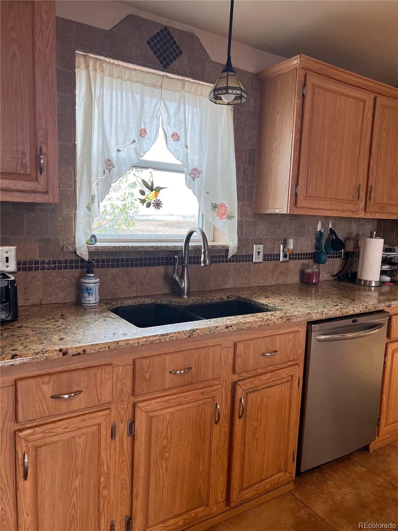 5241 Summit Blvd, Dacono, CO 80514