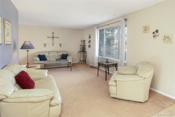 3404 S Ouray Way, Aurora, CO 80013