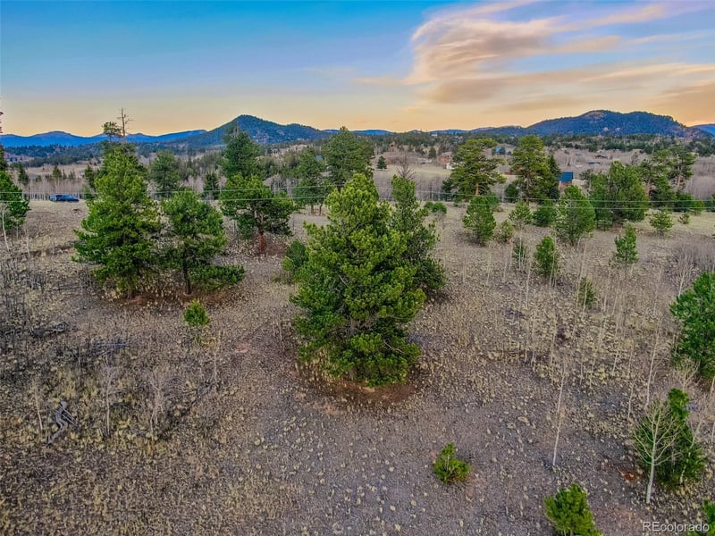 593 Pinto Trl, Como, CO 80432