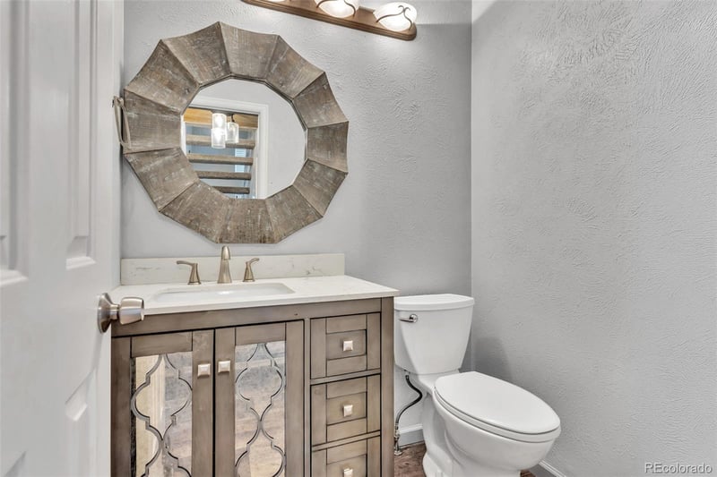 3711 Espana Way, Aurora, CO 80013