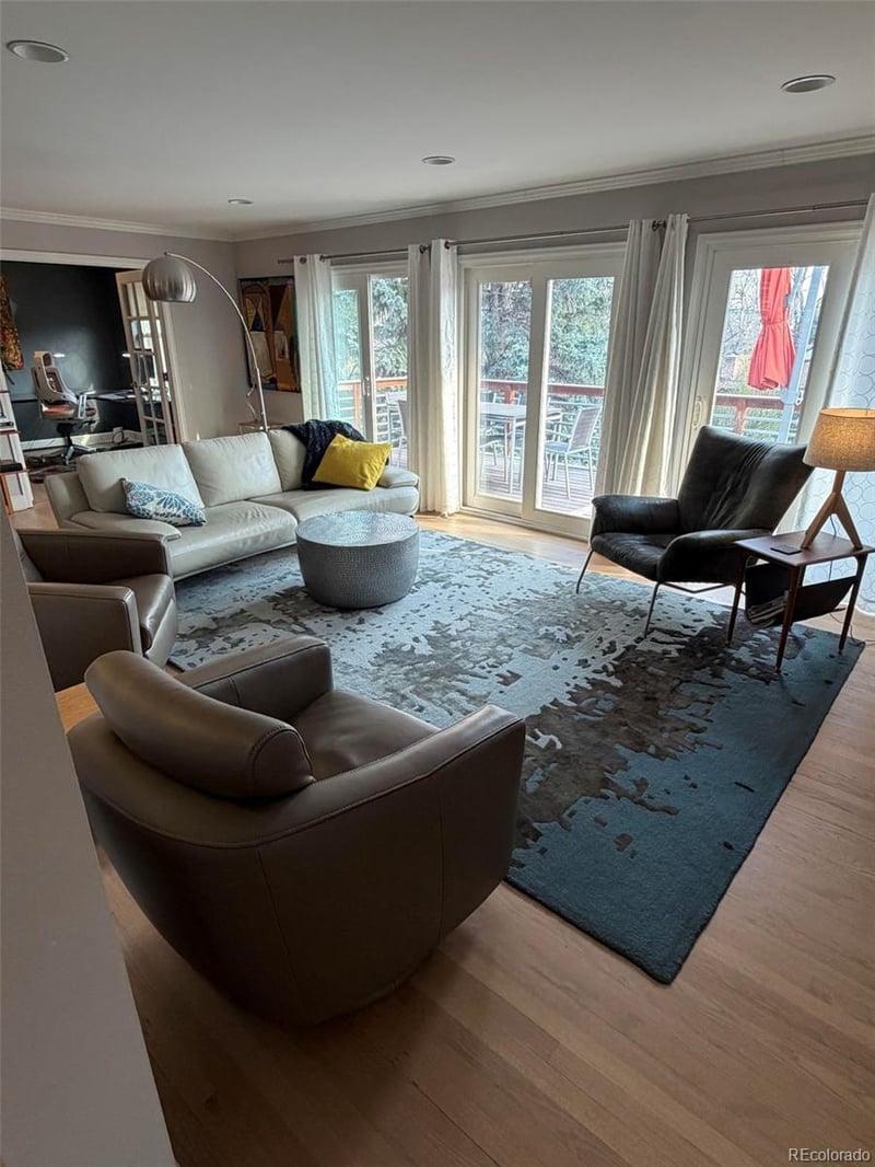 26 Lindenwood Dr, Littleton, CO 80120