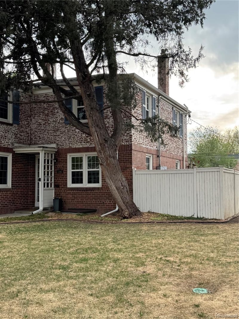 1241 Leyden St, Denver, CO 80220