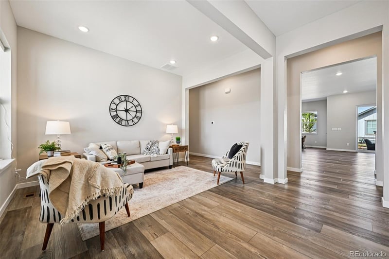 8735 Quemoy St, Aurora, CO 80016