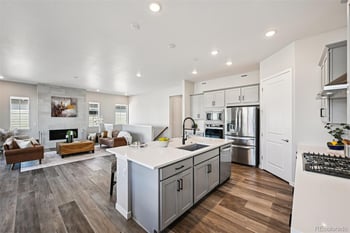 8735 S Quemoy St, Aurora, CO 80016