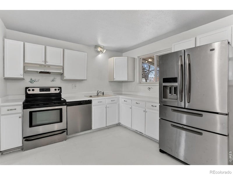 2117 Wadsworth Blvd, Lakewood, CO 80227