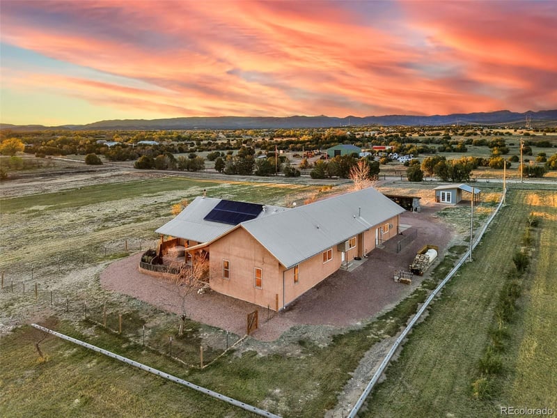 1534 7th St, Penrose, CO 81240