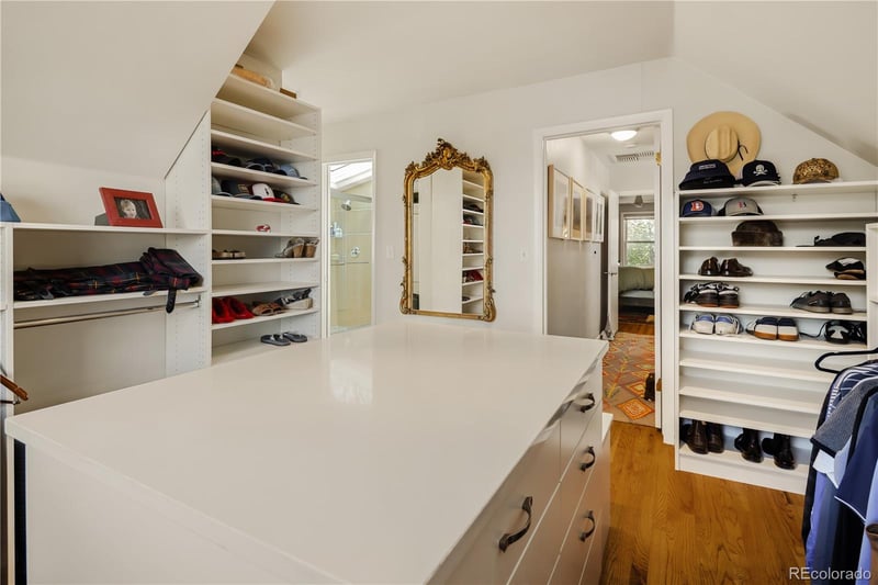 6580 E Colorado Dr, Denver, CO 80224