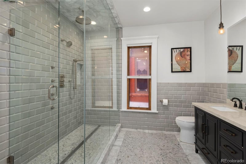 1351 N Franklin St, Denver, CO 80218