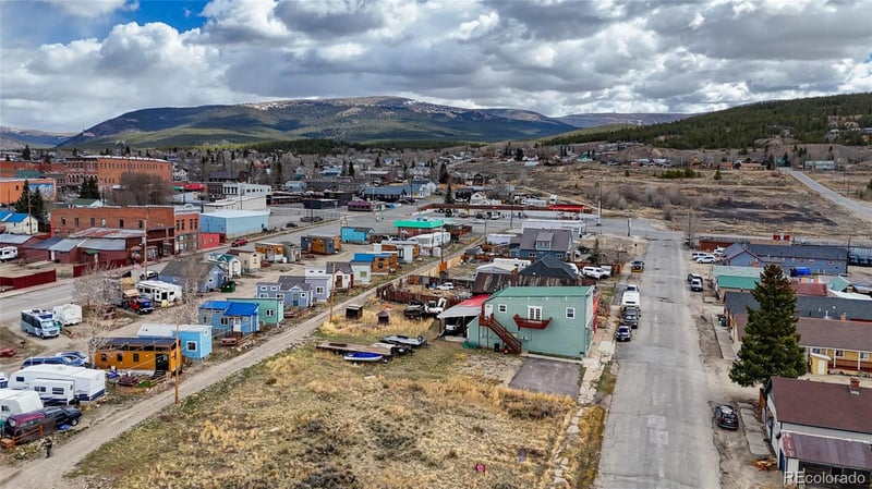 203 Chestnut St, Leadville, CO 80461