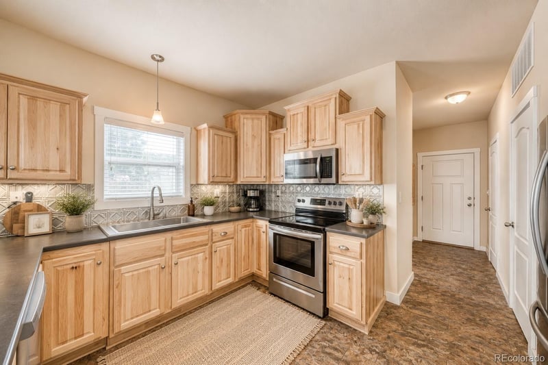 203 Chestnut St, Leadville, CO 80461