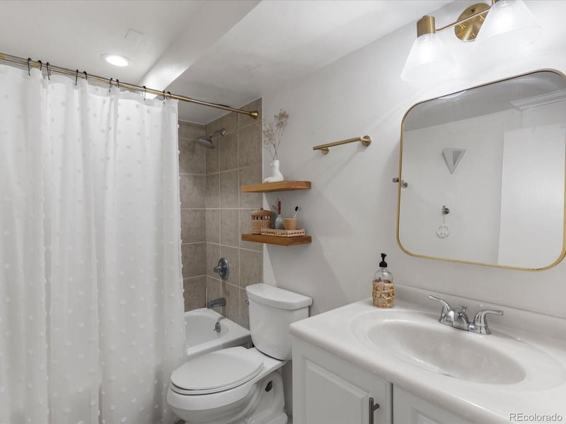 1050 Lafayette St #105, Denver, CO 80218