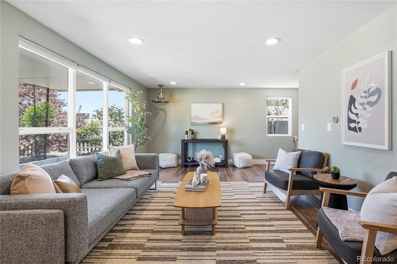 1560 Beekman Pl, Denver, CO 80221