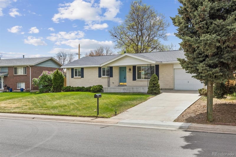 10690 8th Pl, Lakewood, CO 80215