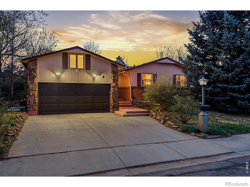 11 James Cir, Longmont, CO 80501