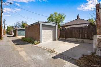 2511 Birch St, Denver, CO 80207