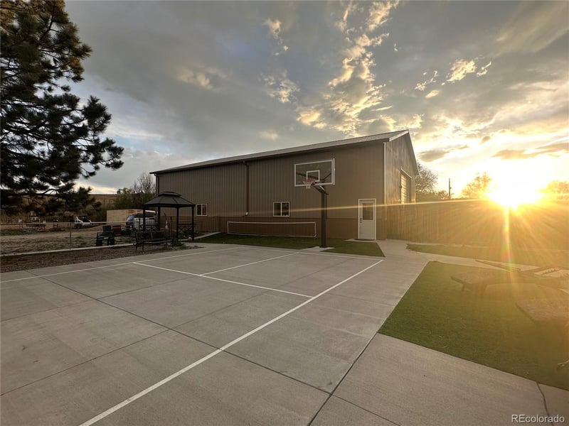 10427 Ammons St, Broomfield, CO 80021