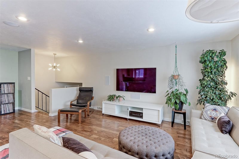 6552 Owens Ct, Arvada, CO 80004