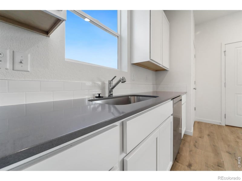 3836 Pinnacles Ct, Evans, CO 80620