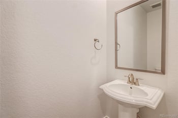 4836 149th Ave, Thornton, CO 80602