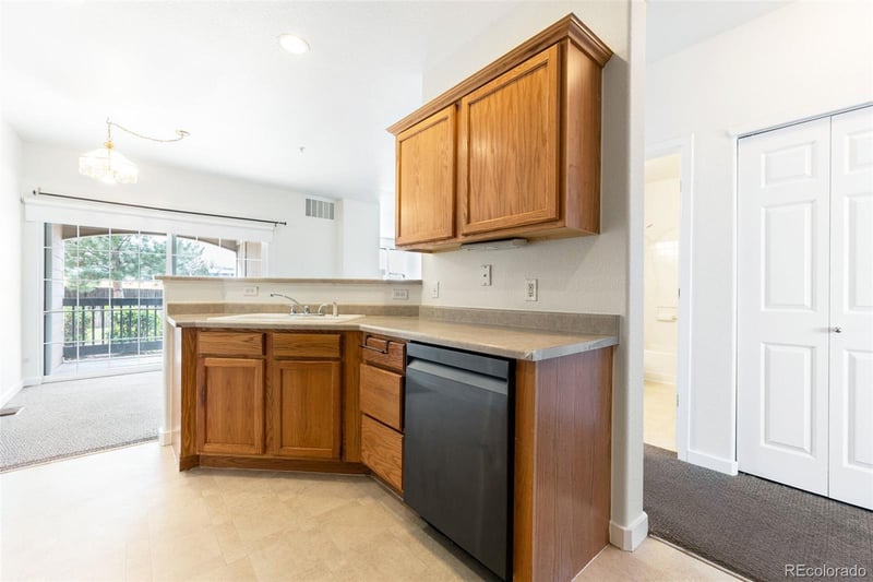 8976 Fox Dr #1-102, Denver, CO 80260