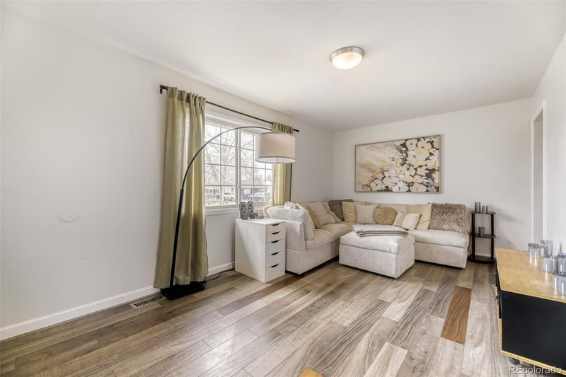 1880 Shoshone St, Denver, CO 80223