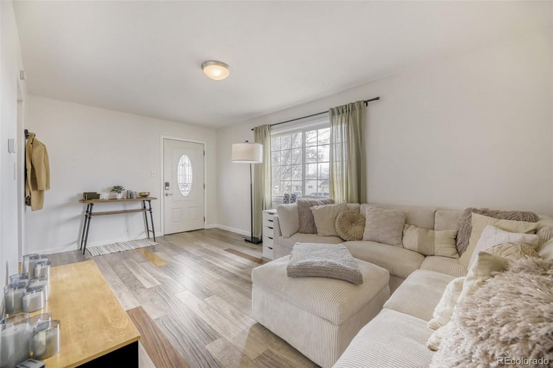 1880 Shoshone St, Denver, CO 80223