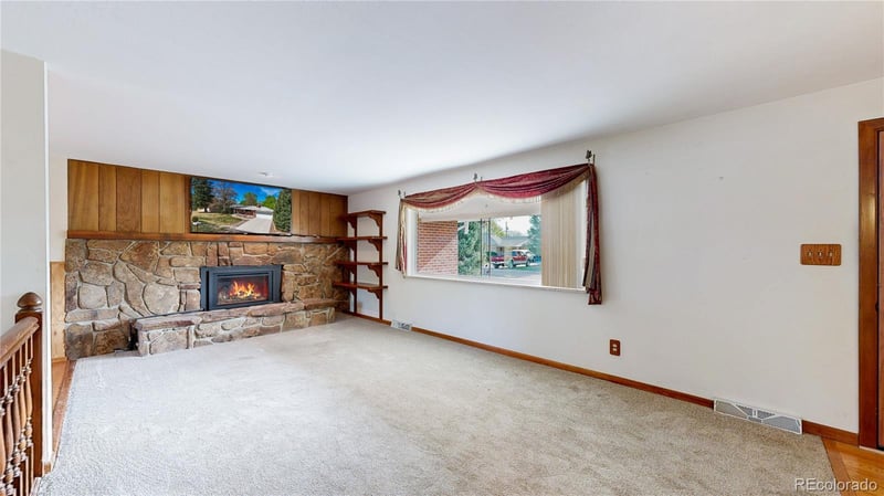 8041 Oak St, Arvada, CO 80005