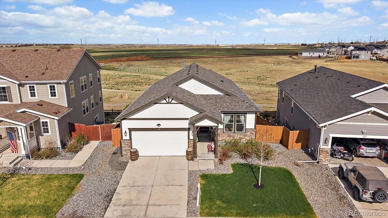 849 Vandriver Way, Aurora, CO 80018