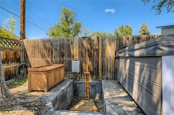 2305 Hudson St, Denver, CO 80207