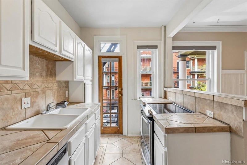 1376 Pearl St #210, Denver, CO 80203