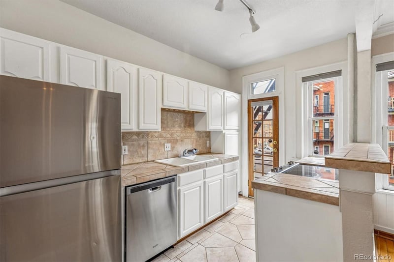 1376 Pearl St #210, Denver, CO 80203