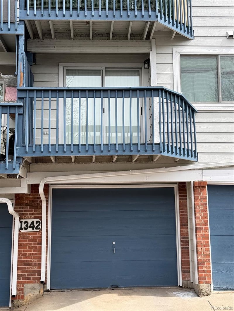 1342 Cathay Ct #202, Aurora, CO 80017