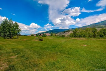 293 Kestrel Ln, Silverthorne, CO 80498