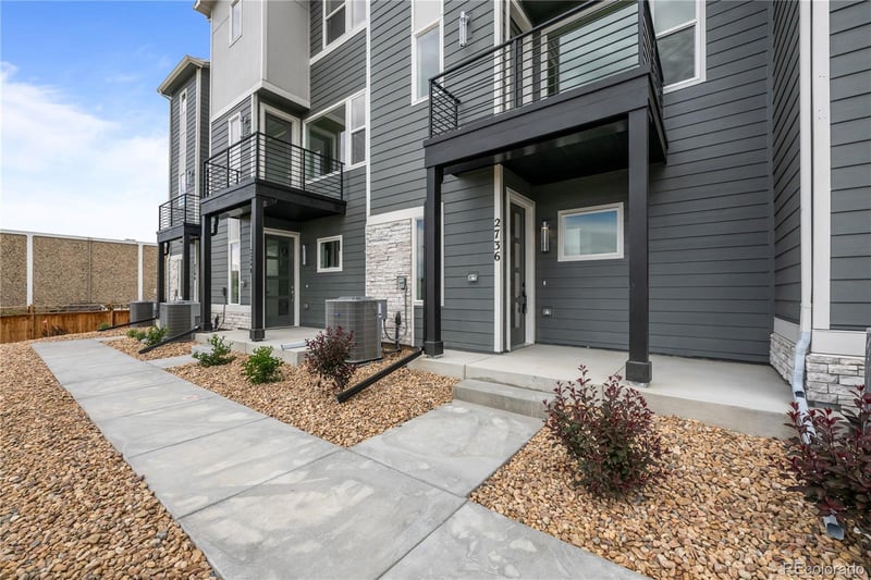 2736 68th Ave, Denver, CO 80221