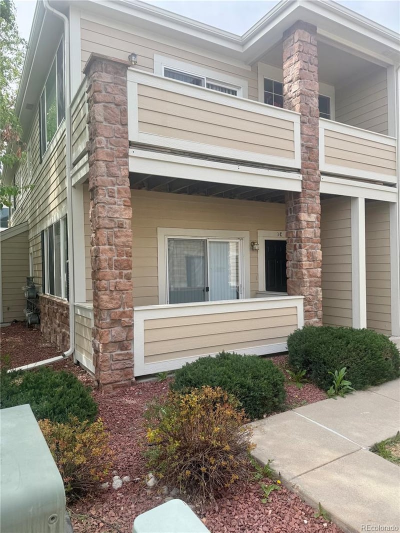 16821 Hawaii Dr #3C, Aurora, CO 80017