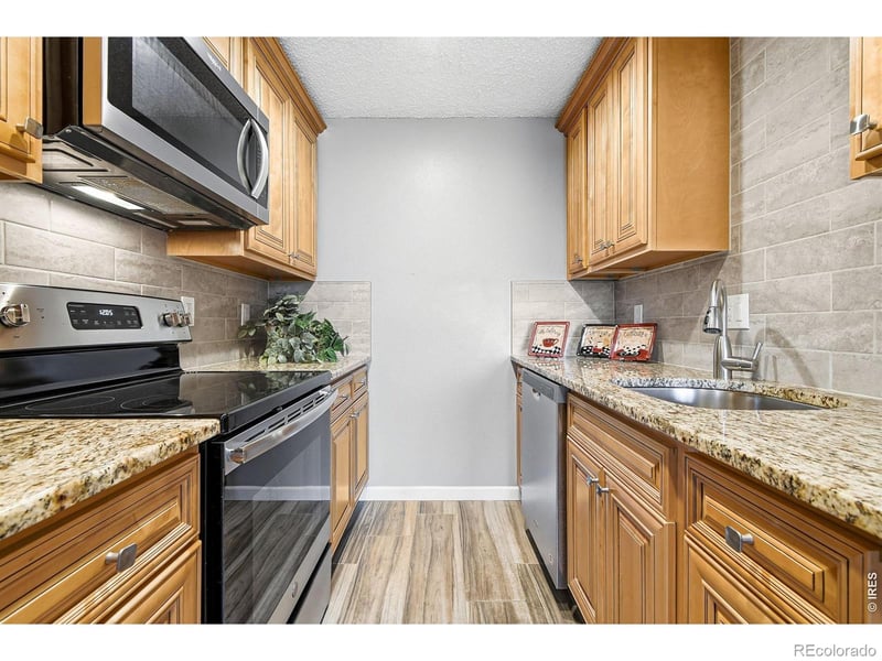 3240 Iris Ave #205, Boulder, CO 80301