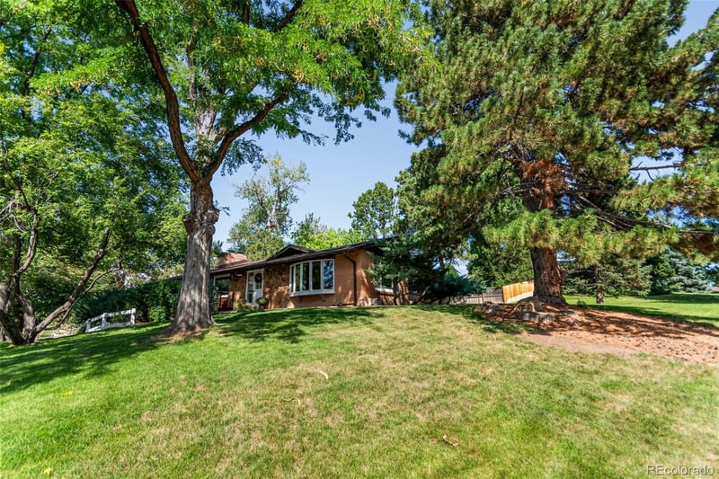 5465 W Ontario Ave, Littleton, CO 80128