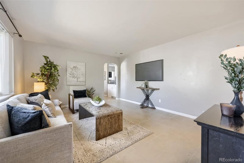 9351 Nagel Dr, Thornton, CO 80229