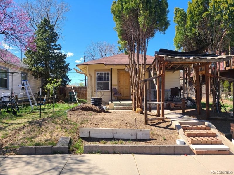 3733 Bannock St, Englewood, CO 80110