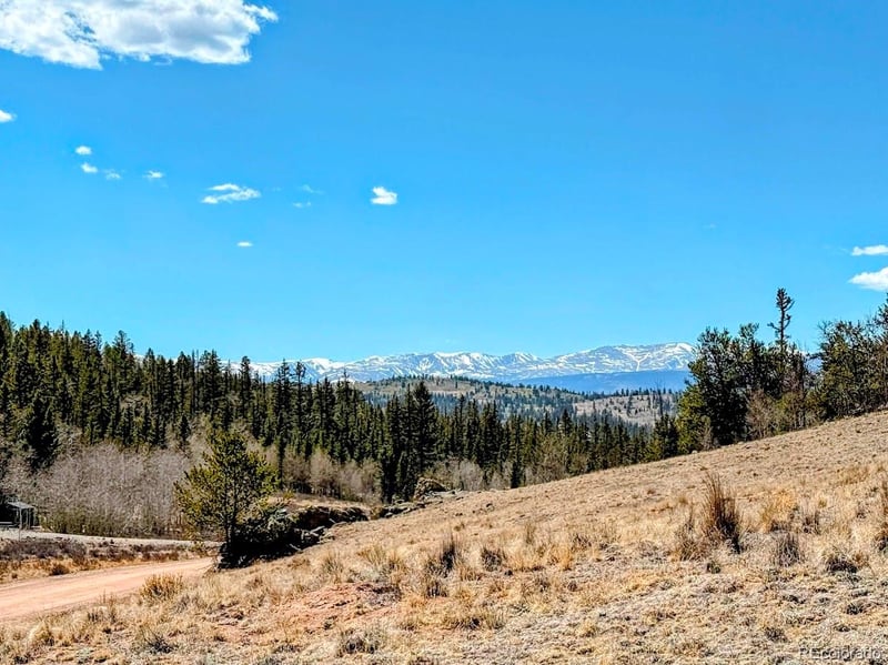 622 Longbow Dr, Jefferson, CO 80456