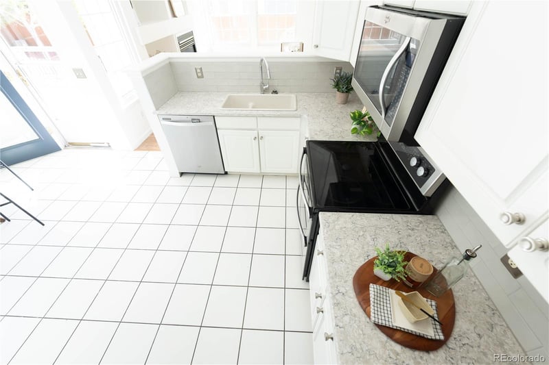 18912 Belleview Pl, Centennial, CO 80015