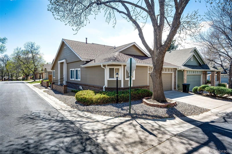 2550 Iris St, Lakewood, CO 80227