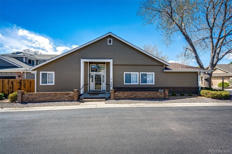 2550 Iris St, Lakewood, CO 80227