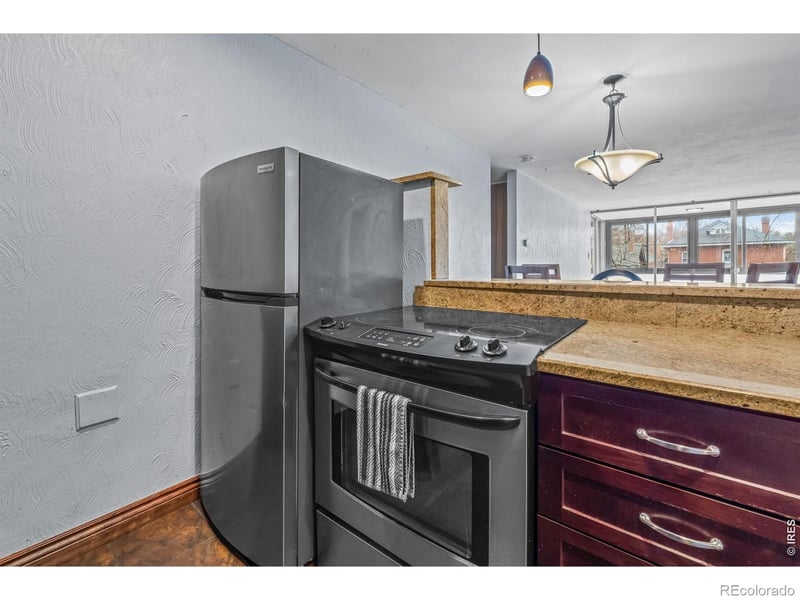 1050 Corona St #216, Denver, CO 80218