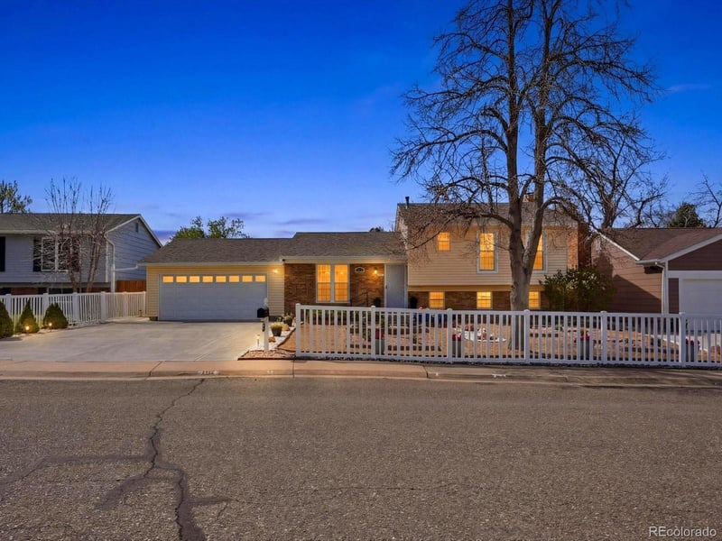 1338 Lewiston Way, Aurora, CO 80017