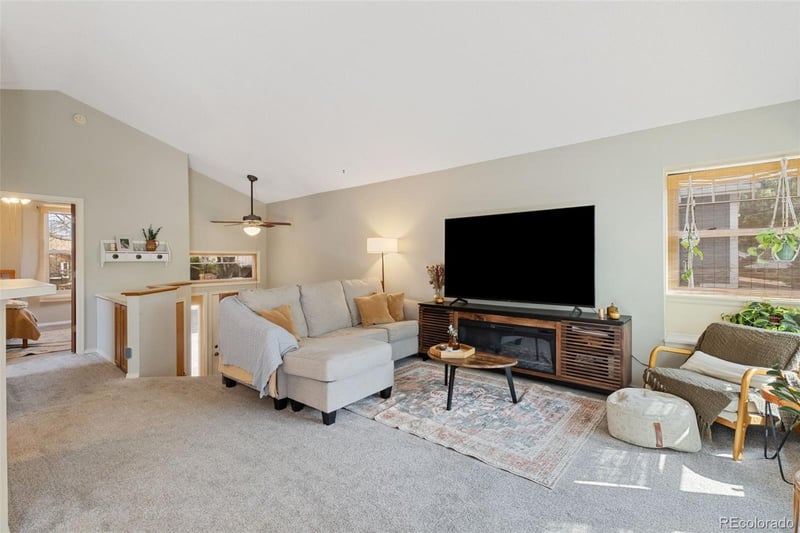 1125 Greenbrier Dr, Colorado Springs, CO 80916